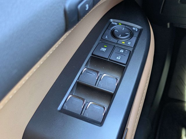 Used 2025 Lexus NX 350 AWD w/ Accessory Package (Z2) image 22