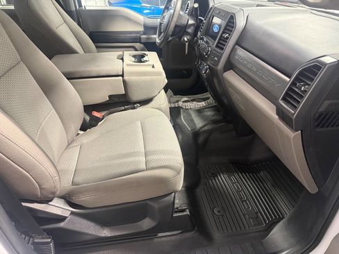 Used 2021 Ford F250 XLT w/ FX4 Off-Road Package image 13