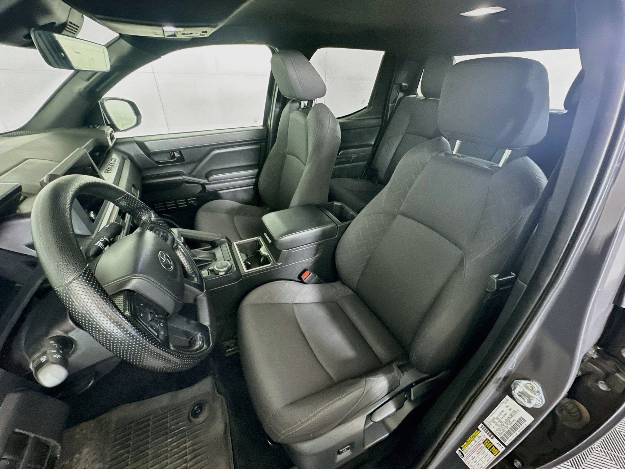 Used 2025 Toyota Tacoma SR5 AWD/4WD image 13