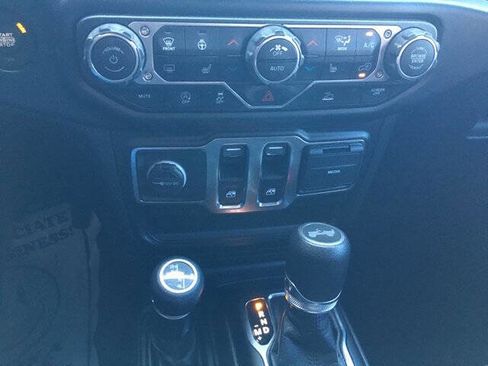 Used 2021 Jeep Wrangler Sport w/ LED Headlamp & Fog Lamp Group image 16