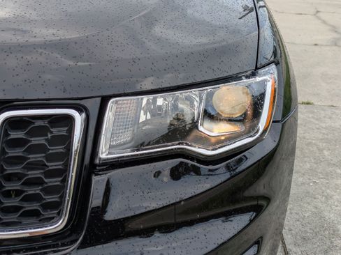 Used 2022 Jeep Grand Cherokee Laredo E RWD image 10