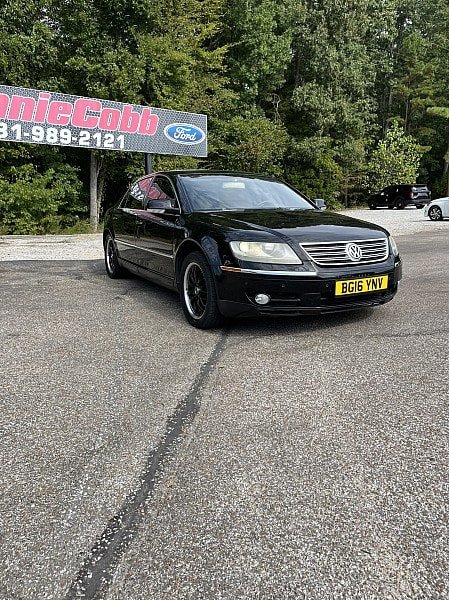 Used 2004 Volkswagen Phaeton W12 AWD/4WD image 1