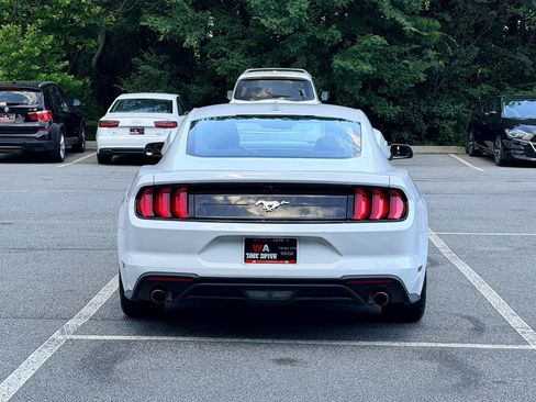 Used 2022 Ford Mustang Coupe RWD image 5