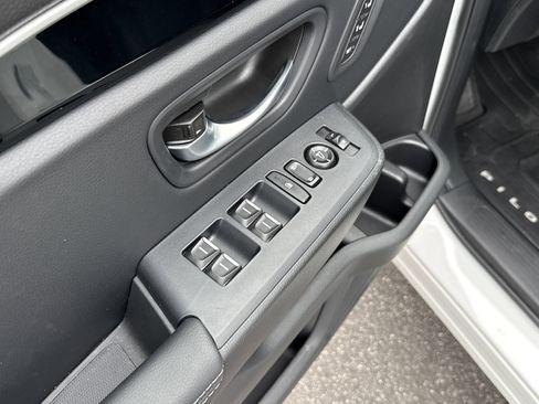 Used 2025 Honda Pilot Touring image 15