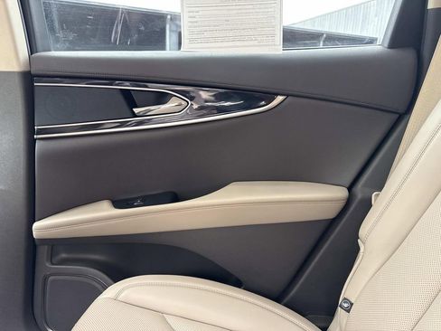 Certified 2022 Lincoln Nautilus Reserve image 15