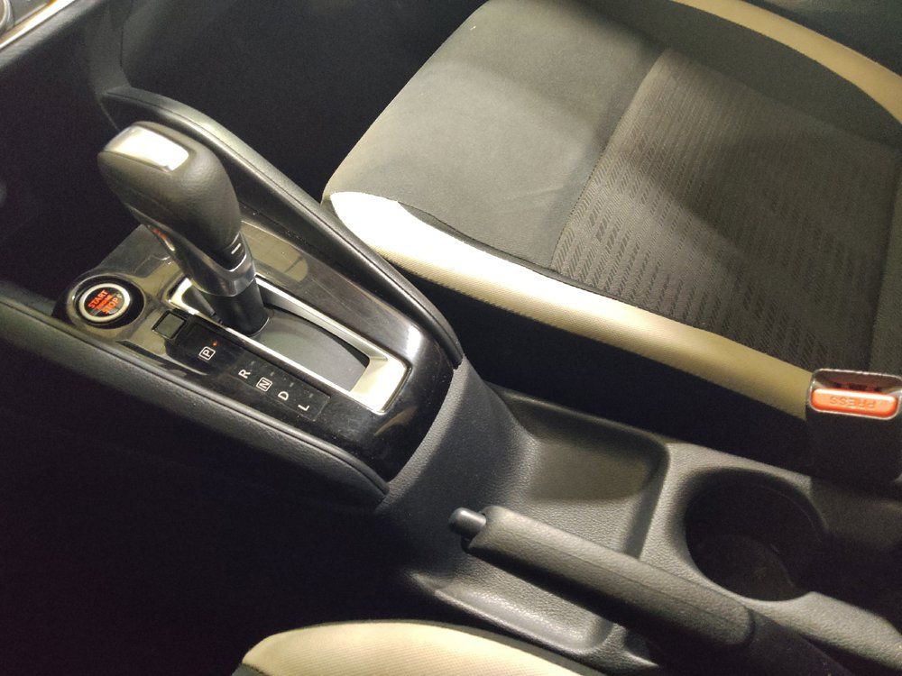 Used 2020 Nissan Versa SV FWD image 26
