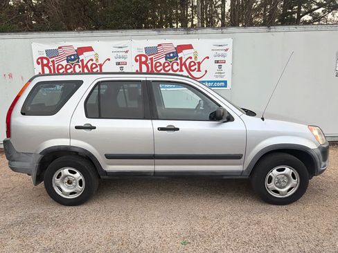 Used 2004 Honda CR-V LX image 2