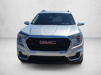 Used 2022 GMC Terrain SLE w/ Driver Convenience Package FWD video 2