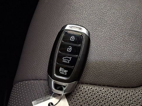 Used 2019 Hyundai Santa Fe Limited AWD/4WD image 23