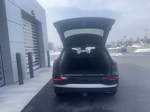 Used 2025 Audi Q5 Premium w/ 19" Wheel Package image 16