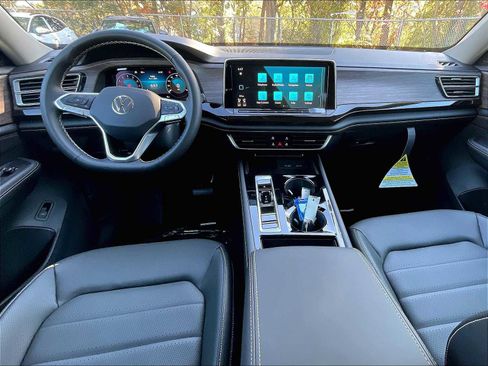 New 2026 Volkswagen Atlas SEL image 12