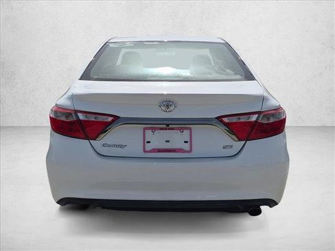 Used 2016 Toyota Camry SE FWD image 6