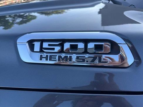 Used 2022 RAM 1500 Big Horn AWD/4WD image 10