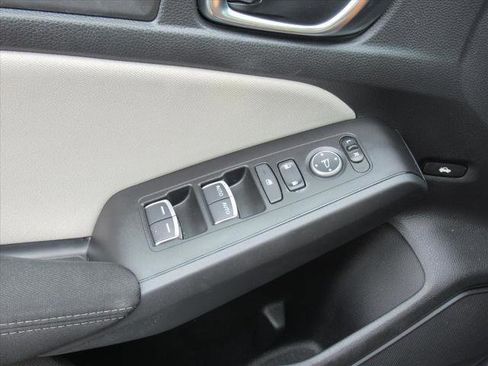 Used 2022 Honda Civic LX image 28