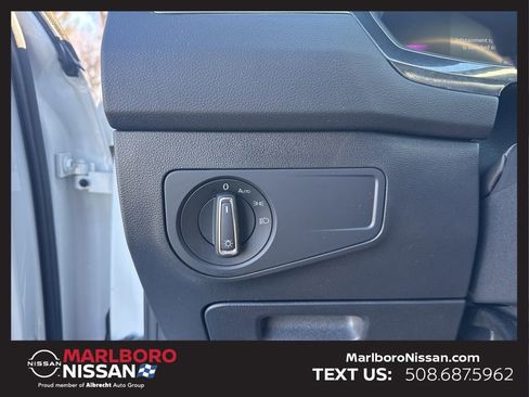 Used 2024 Volkswagen Tiguan SE R-Line image 21