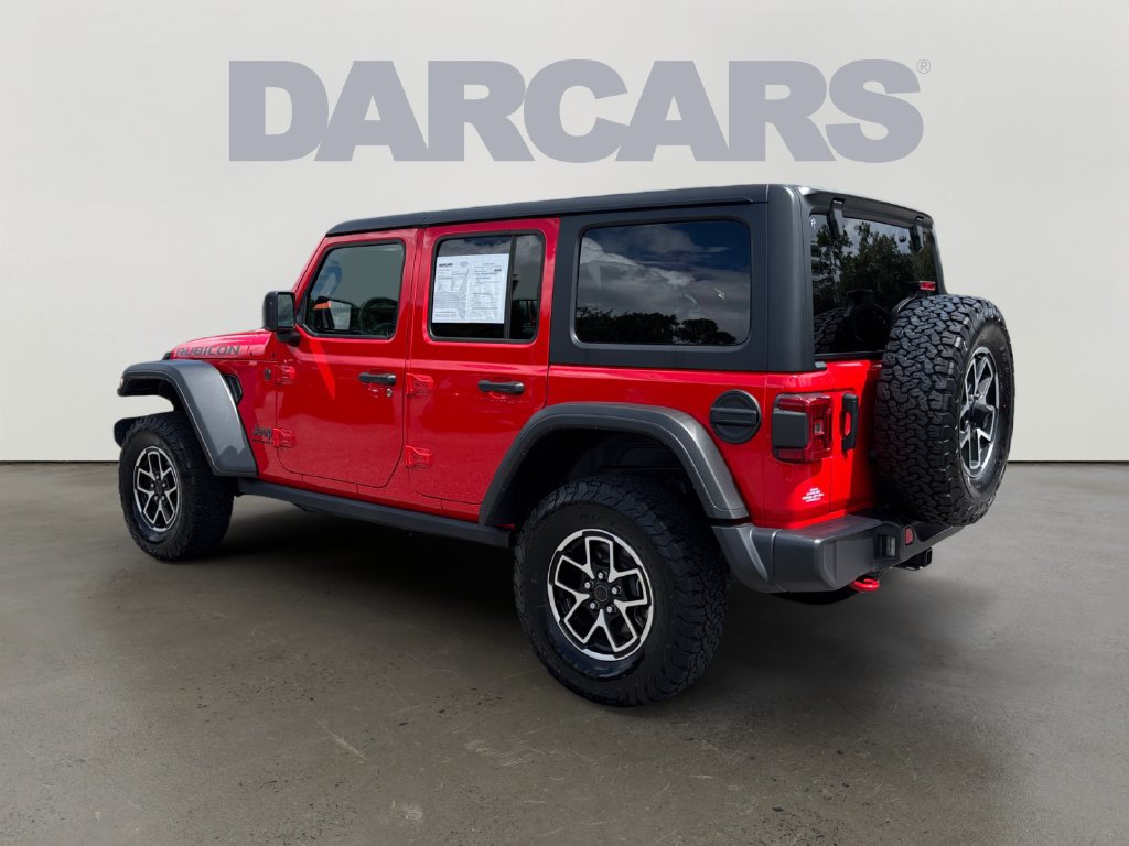 Used 2025 Jeep Wrangler Unlimited Rubicon w/ Convenience Group AWD/4WD image 5