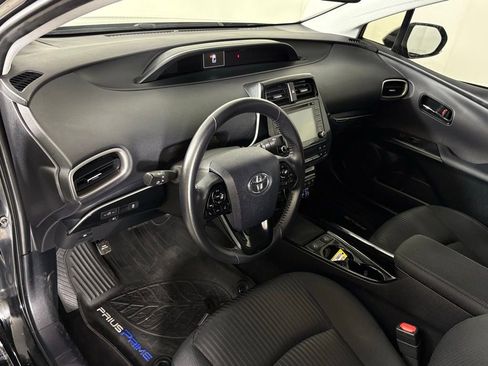 Used 2021 Toyota Prius Prime LE image 16