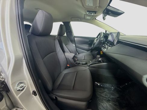 Used 2024 Toyota Corolla LE image 28
