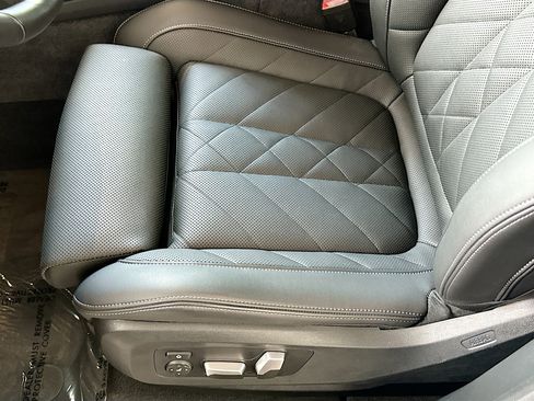 Certified 2024 BMW X5 sDrive40i w/ M Sport Package RWD image 20