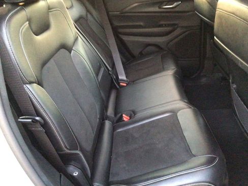 Used 2024 Jeep Grand Cherokee Altitude image 28