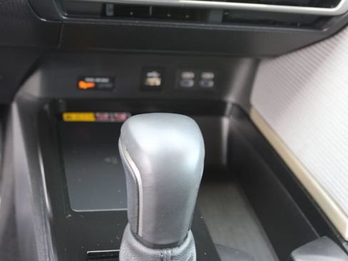 Used 2025 Toyota Camry SE FWD image 26