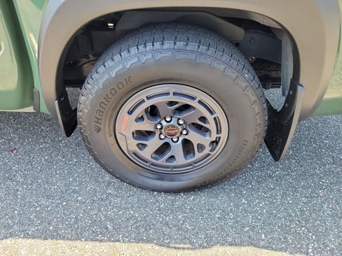 Used 2025 Nissan Frontier Pro-X RWD image 6