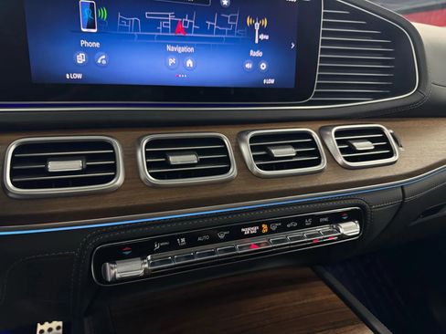 Used 2024 Mercedes-Benz GLS 63 AMG GLS 63 4MATIC Sport Utility 4D image 27