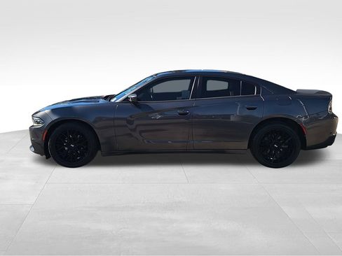 Used 2018 Dodge Charger SXT Plus image 6