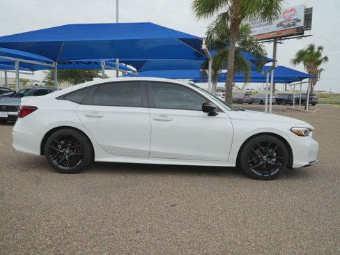 Used 2025 Honda Civic FWD Hybrid Sedan image 4
