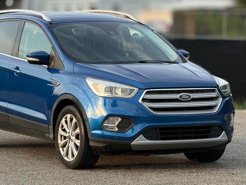 Used 2017 Ford Escape Titanium w/ Equipment Group 301A FWD image 15
