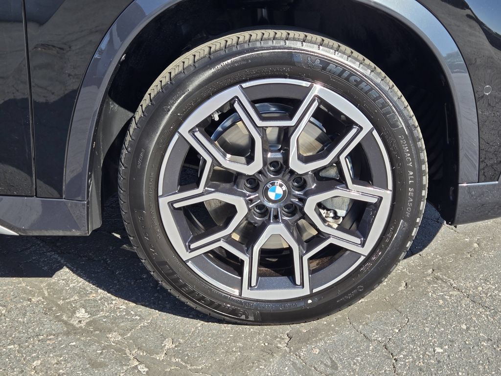 Certified 2025 BMW X1 xDrive28i w/ Convenience Package AWD/4WD image 12
