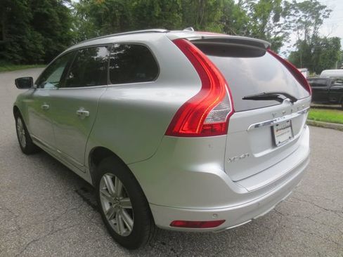 Used 2016 Volvo XC60 T6 AWD/4WD image 5