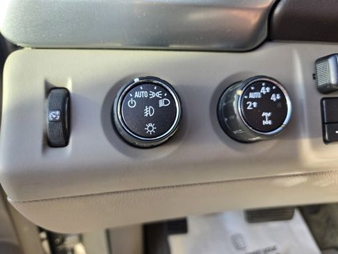 Used 2016 Chevrolet Tahoe LT w/ Luxury Package image 21