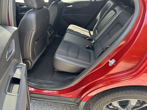 Used 2022 Chevrolet Equinox RS w/ Infotainment Package image 21