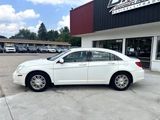 Used 2009 Chrysler Sebring Touring image 2
