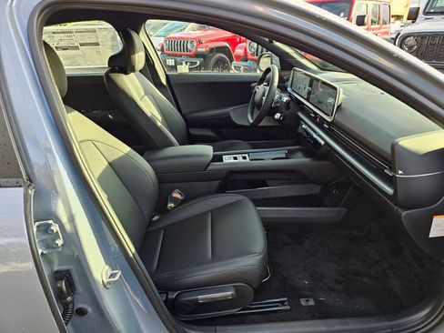 New 2025 Hyundai Ioniq 6 SEL image 10