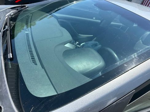 Used 2014 Hyundai Elantra SE FWD image 27