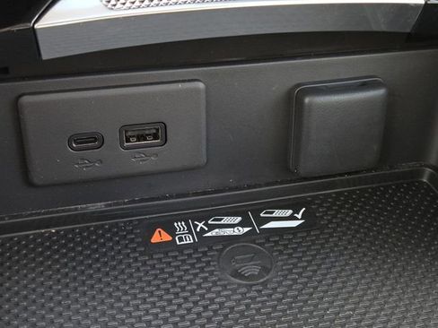 New 2026 Buick Envision Avenir image 9