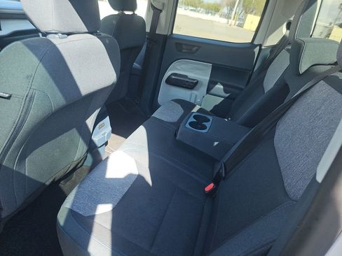 Used 2025 Ford Maverick XLT image 4