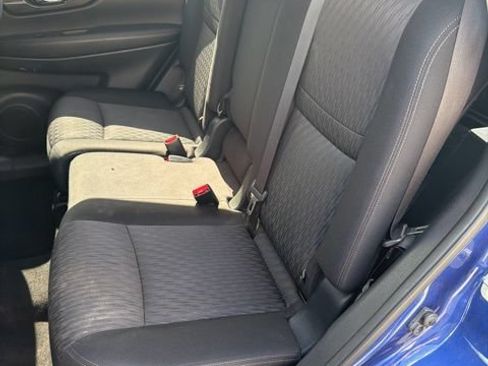 Used 2019 Nissan Rogue SV AWD/4WD image 19