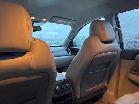 Used 2016 Buick Enclave Leather image 17