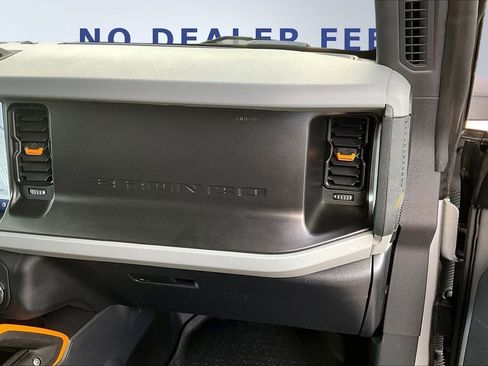 Used 2021 Ford Bronco Badlands image 25