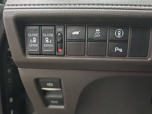 Used 2023 Honda Odyssey Touring image 37