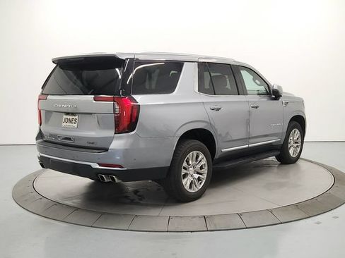 Used 2025 GMC Yukon Denali AWD/4WD image 8