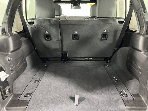 Used 2026 Jeep Wrangler Unlimited Rubicon AWD/4WD image 42