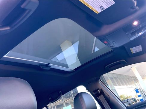 Used 2019 Volkswagen GTI SE w/ SE Experience Package image 13