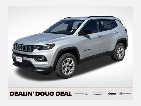 New 2026 Jeep Compass Latitude image 1