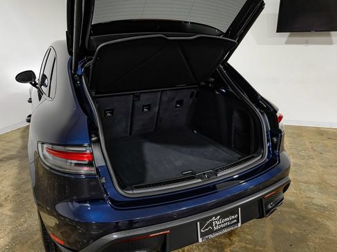 Used 2022 Porsche Macan S AWD/4WD image 48