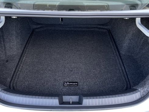 New 2025 Volkswagen Jetta SE image 30