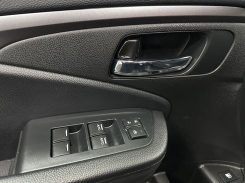 Used 2022 Honda Pilot Sport image 18
